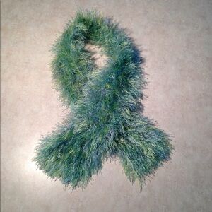 VINTAGE Green Knit Scarf